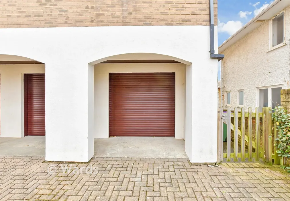 Garage - South Road, Hythe, Kent - Wards of Kent
