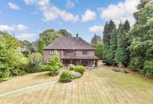 Woodcote Park Avenue, Purley, Surrey - Wards of Kent