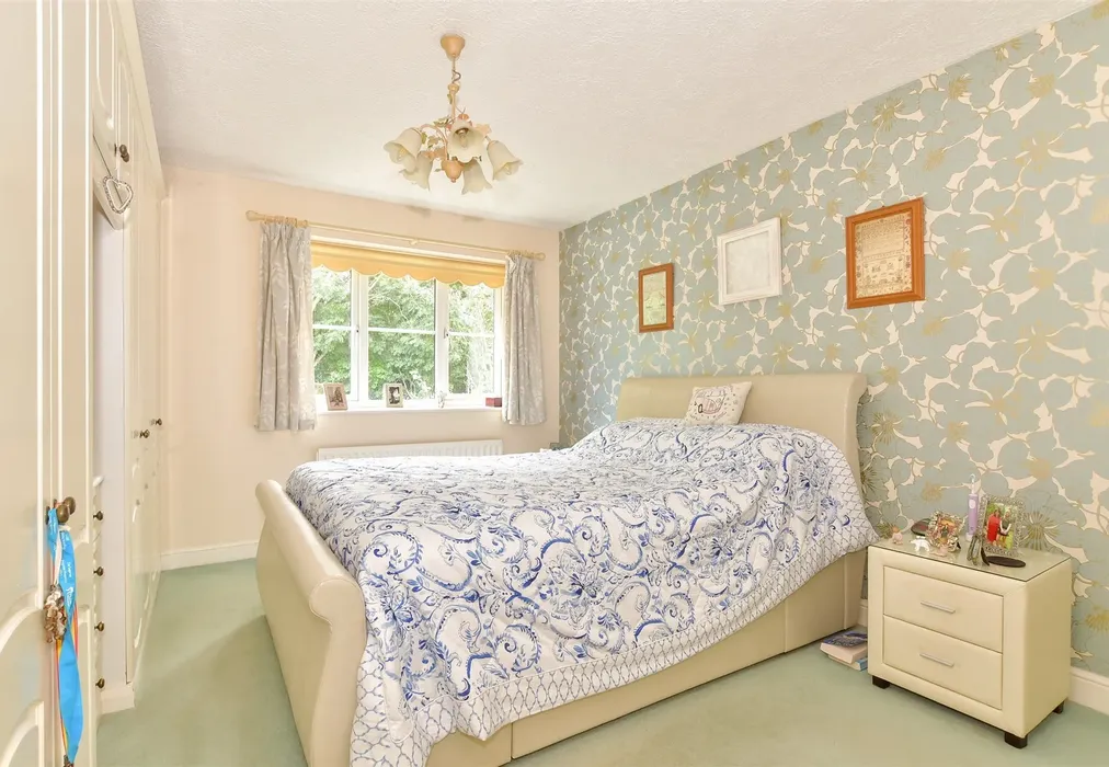 Bedroom 1 - Northbourne Way, Cliftonville, Margate, Kent - Wards of Kent