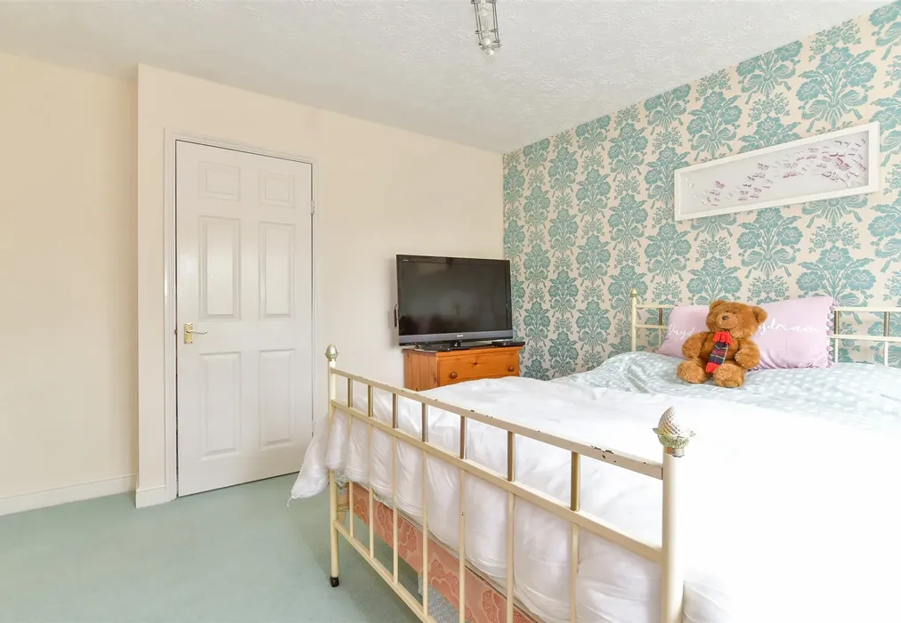 Bedroom 2 - Northbourne Way, Cliftonville, Margate, Kent - Wards of Kent