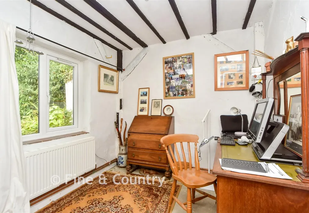 Study - The Ferns, Tunbridge Wells, Kent - Wards of Kent