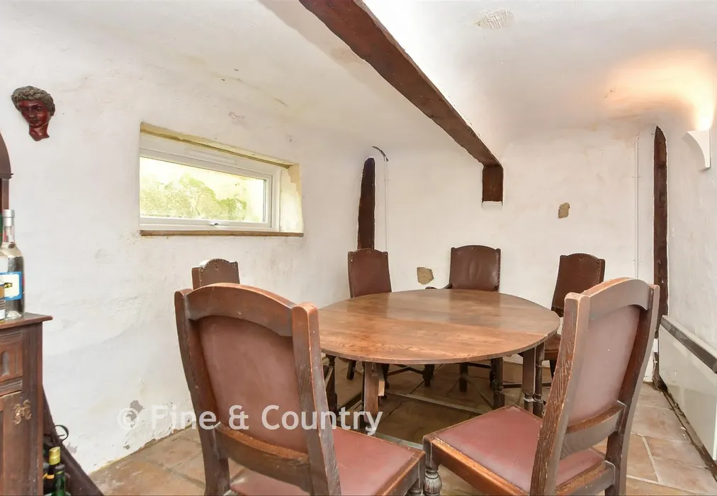 Dining Room - The Ferns, Tunbridge Wells, Kent - Wards of Kent