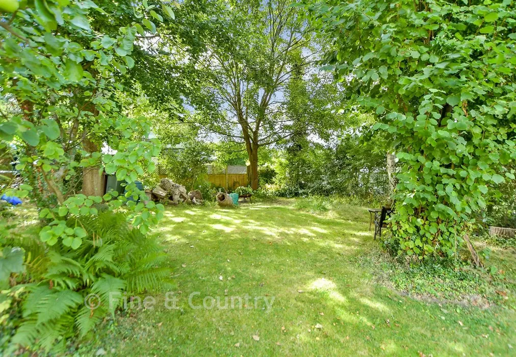 Front Garden - The Ferns, Tunbridge Wells, Kent - Wards of Kent