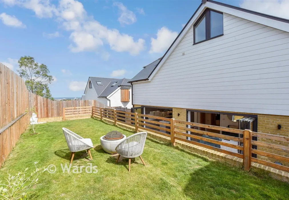Rear Garden - Borstal Hill, Whitstable, Kent - Wards of Kent