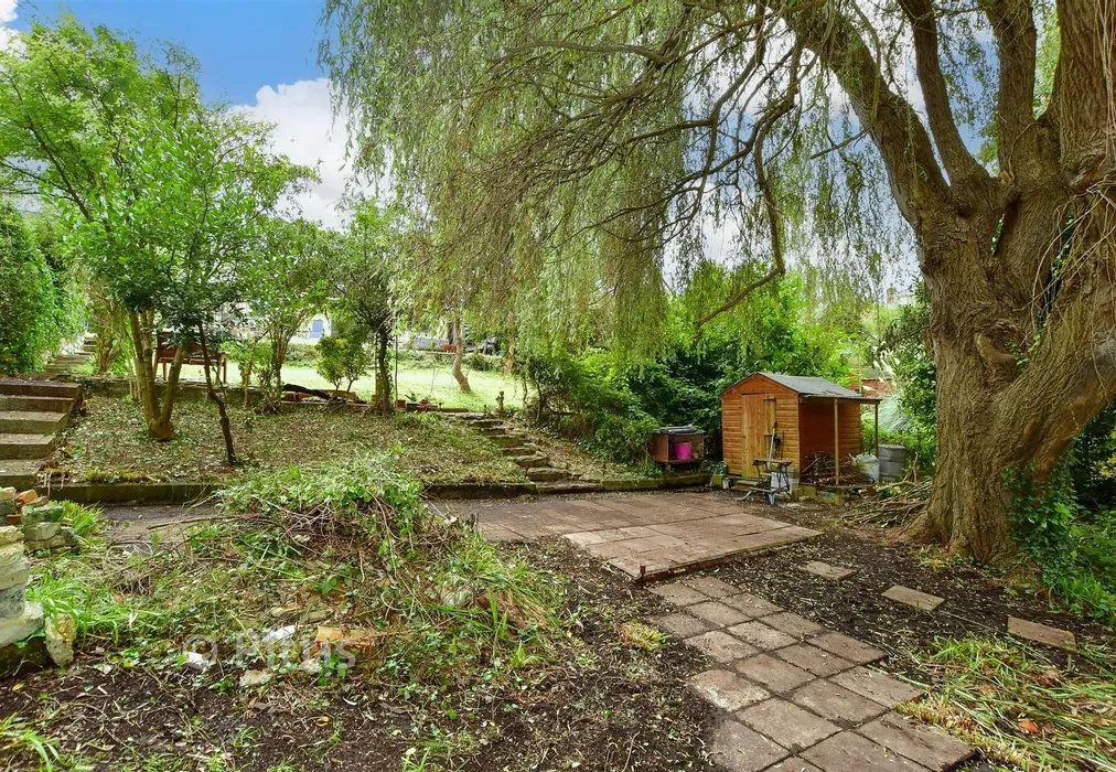 Rear Garden - Wrax Road, Brading, Sandown, Isle of Wight - Wards of Kent