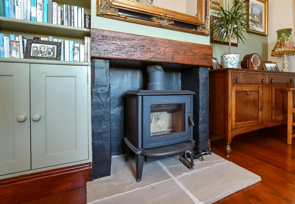Internal Feature - Monks Lane, Freshwater, Isle of Wight - Wards of Kent