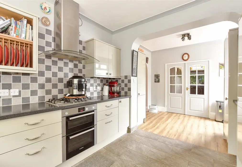 Kitchen - Main Road, Whiteley Bank, Isle of Wight - Wards of Kent