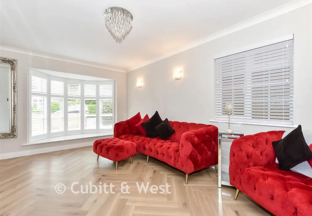 Lounge - Fourth Avenue, Denvilles, Havant, Hampshire - Wards of Kent