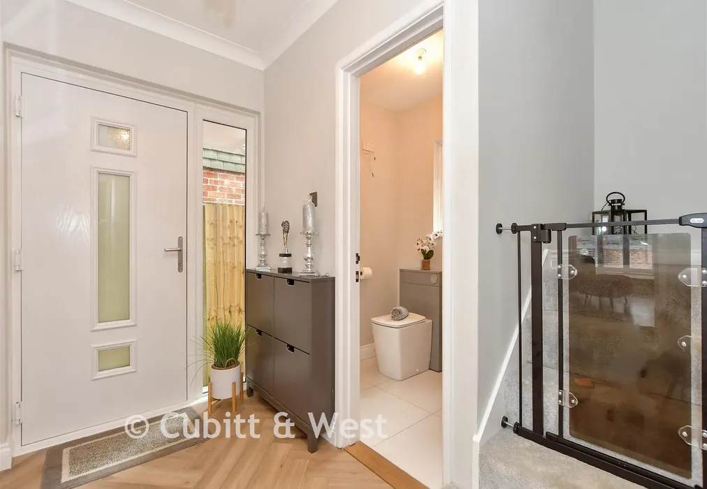 Hallway - Fourth Avenue, Denvilles, Havant, Hampshire - Wards of Kent