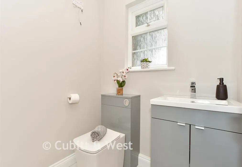 Cloakroom - Fourth Avenue, Denvilles, Havant, Hampshire - Wards of Kent