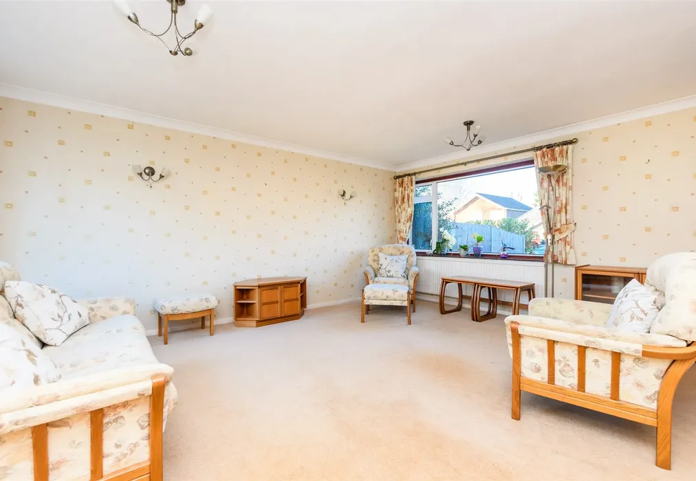 Lounge - Fairlight Cross, Longfield, Kent - Wards of Kent