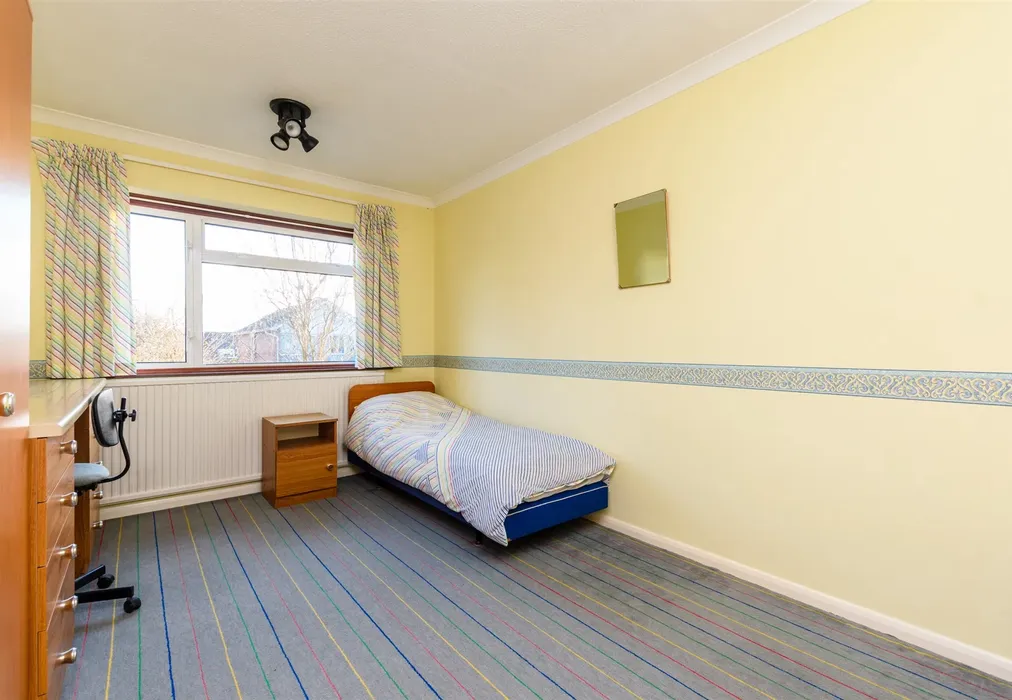 Bedroom 2 - Fairlight Cross, Longfield, Kent - Wards of Kent