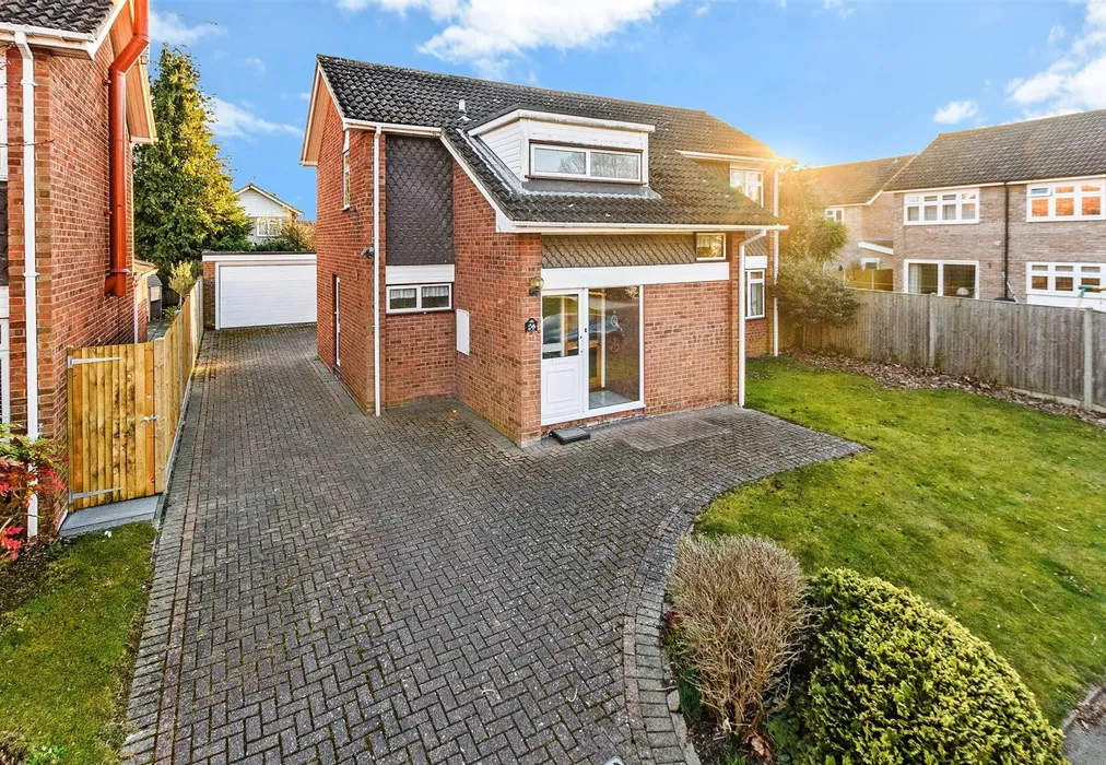 Front Web - Fairlight Cross, Longfield, Kent - Wards of Kent