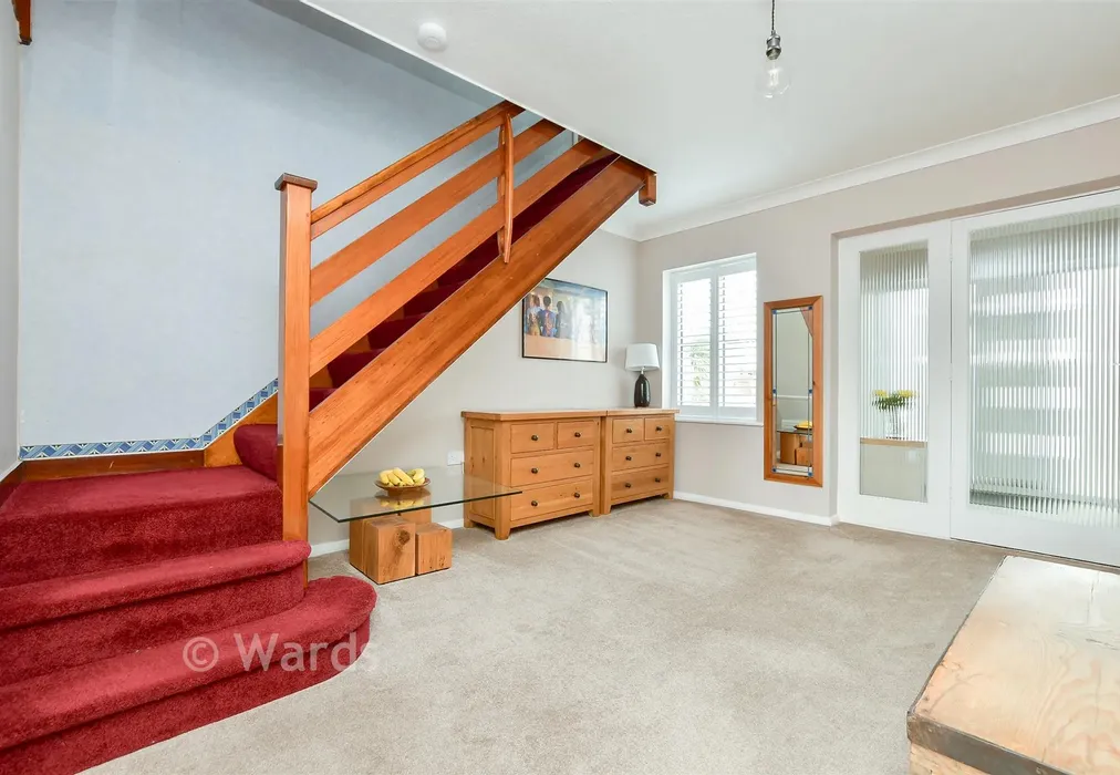 Hallway - Daryngton Avenue, Birchington, Kent - Wards of Kent