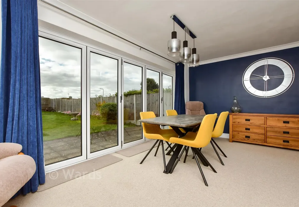 Lounge/Diner - Daryngton Avenue, Birchington, Kent - Wards of Kent