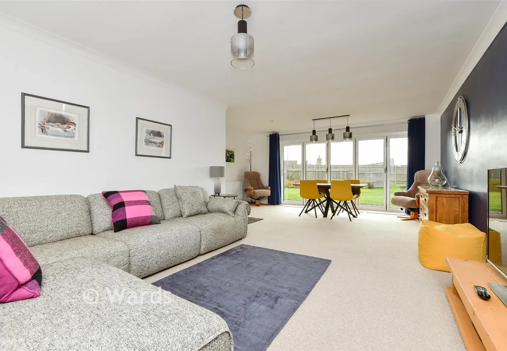 Lounge/Diner - Daryngton Avenue, Birchington, Kent - Wards of Kent