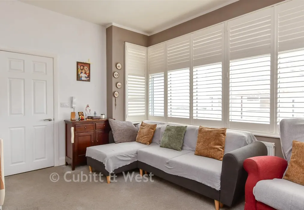 Kitchen /Living Room - South Coast Road, Peacehaven, East Sussex - Wards of Kent