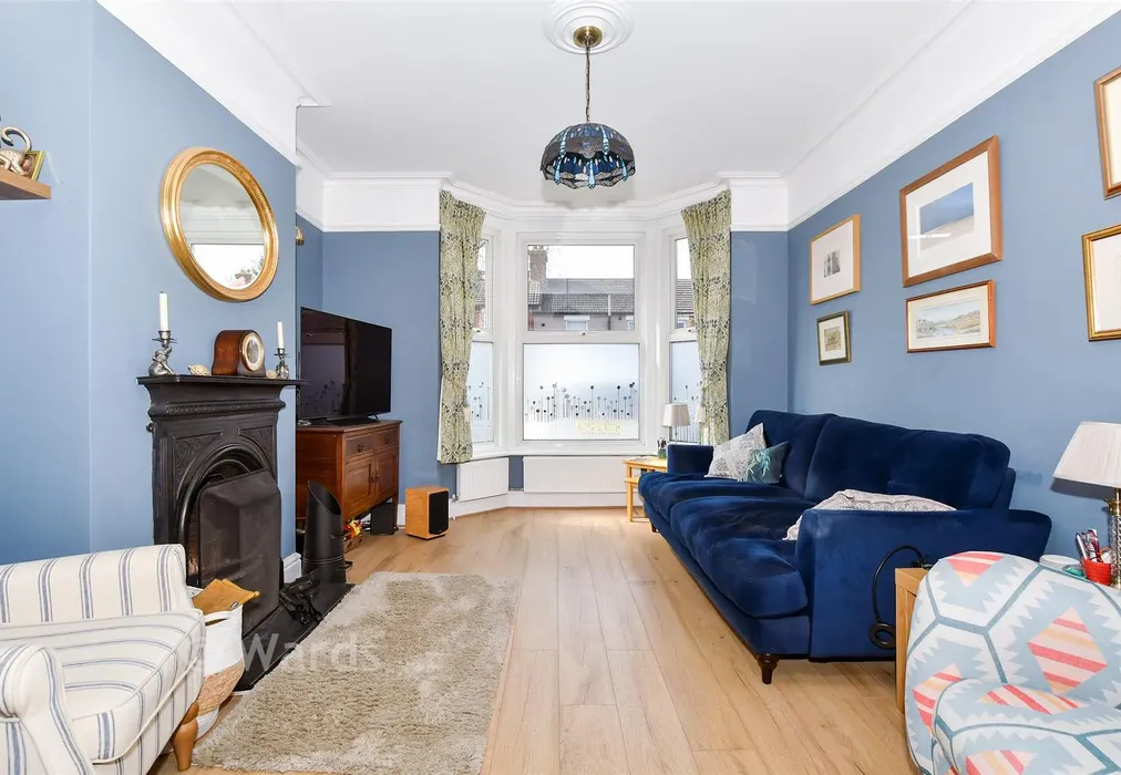 Lounge - St. Philip's Avenue, Maidstone, Kent - Wards of Kent