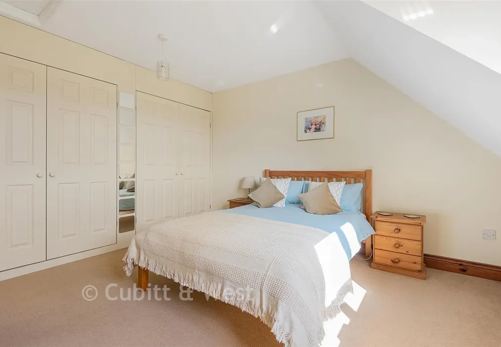 Bedroom 2 - Parrock Lane, Colemans Hatch, East Sussex - Wards of Kent