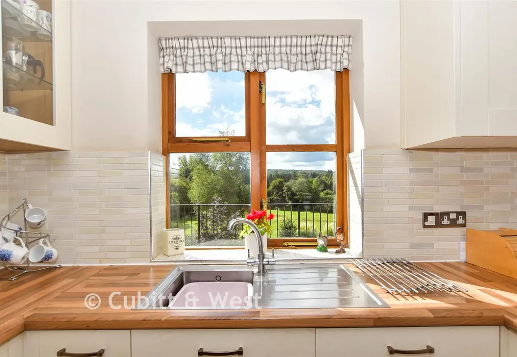 Internal Lifestyle Photograph - Parrock Lane, Colemans Hatch, East Sussex - Wards of Kent