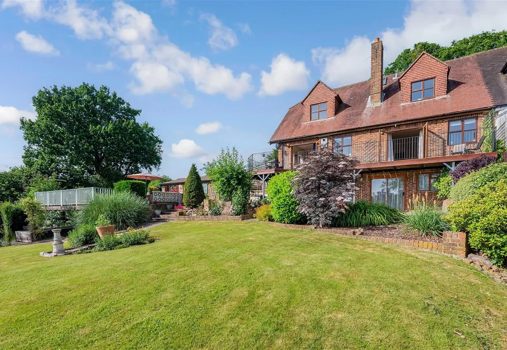 Rear Elevation - Parrock Lane, Colemans Hatch, East Sussex - Wards of Kent
