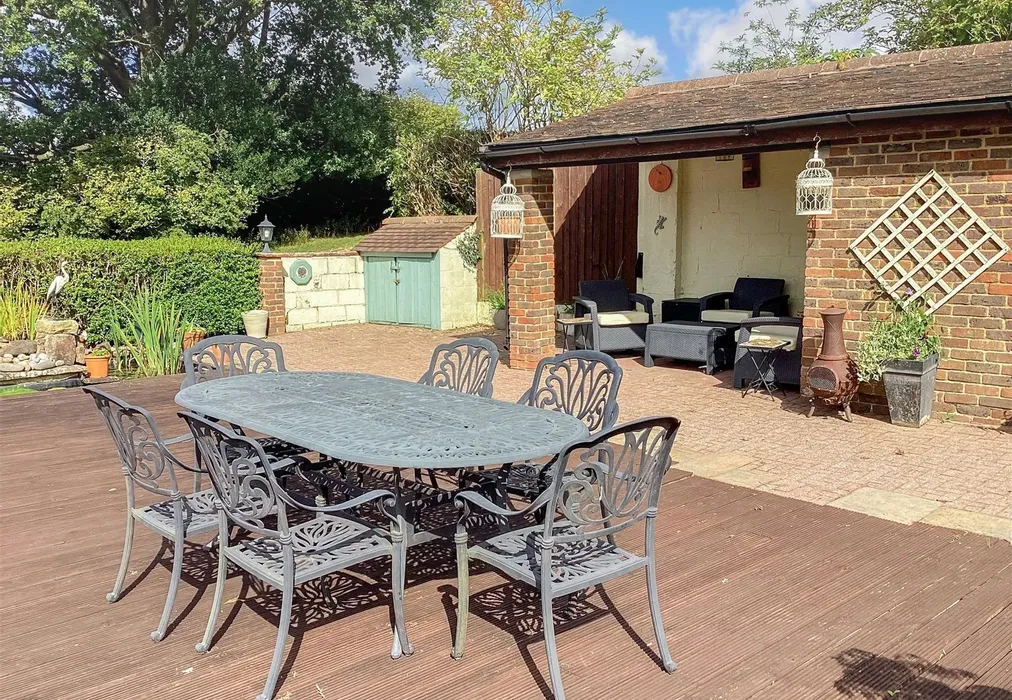 Decking/Seating Area - Parrock Lane, Colemans Hatch, East Sussex - Wards of Kent