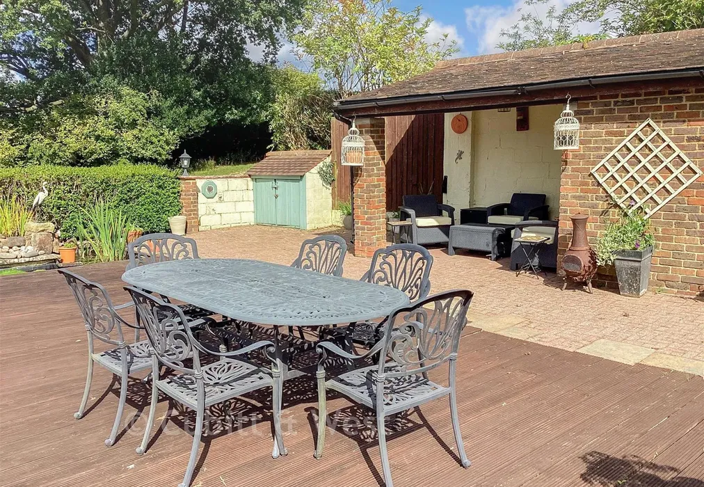 Decking/Seating Area - Parrock Lane, Colemans Hatch, East Sussex - Wards of Kent