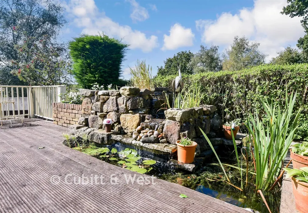 Patio / Decking - Parrock Lane, Colemans Hatch, East Sussex - Wards of Kent