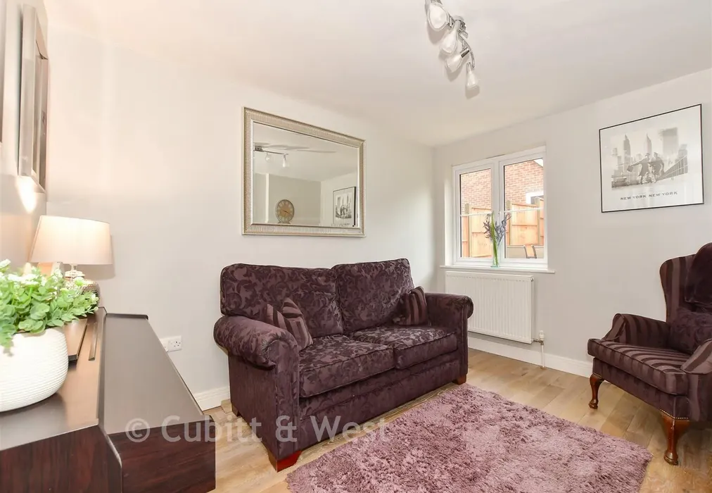 Family Room (Converted Garage) - Field End, Billingshurst, West Sussex - Wards of Kent