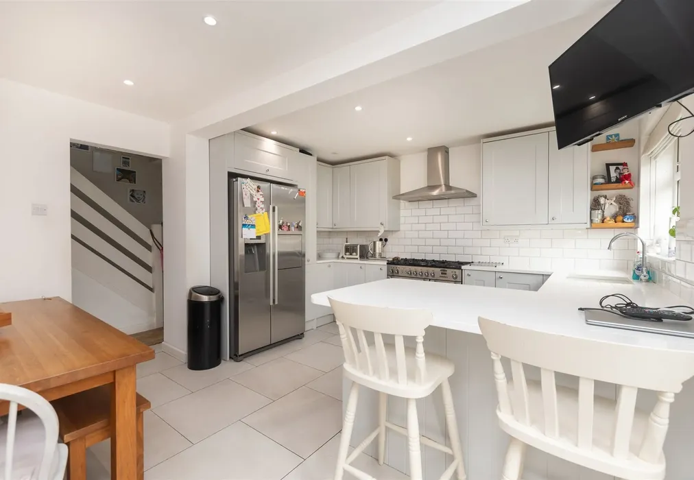 Kitchen - Tilmans Mead, Farningham, Kent - Wards of Kent