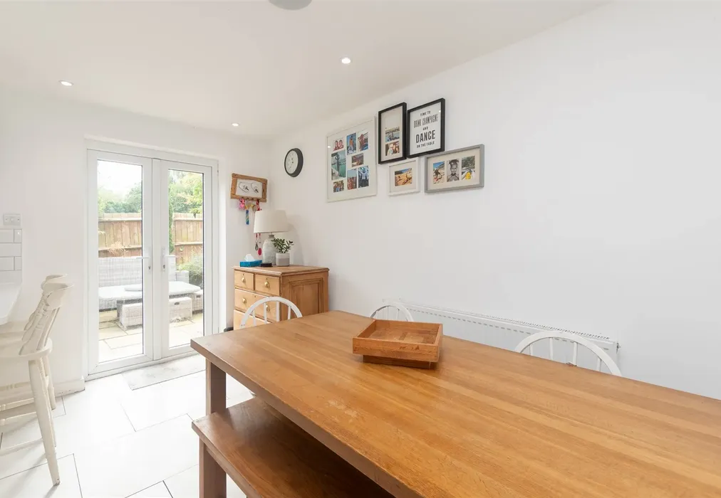 Kitchen - Tilmans Mead, Farningham, Kent - Wards of Kent