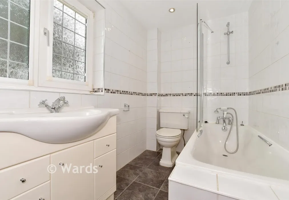 Bathroom - Queens Avenue, Birchington, Kent - Wards of Kent