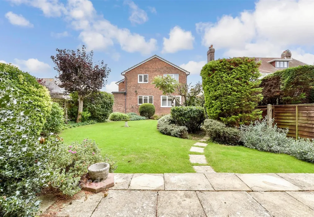 Rear Garden - Queens Avenue, Birchington, Kent - Wards of Kent
