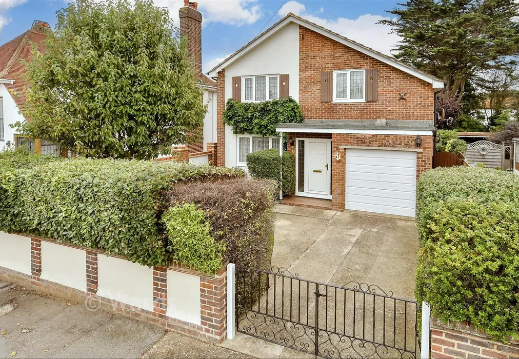Front Elevation - Queens Avenue, Birchington, Kent - Wards of Kent