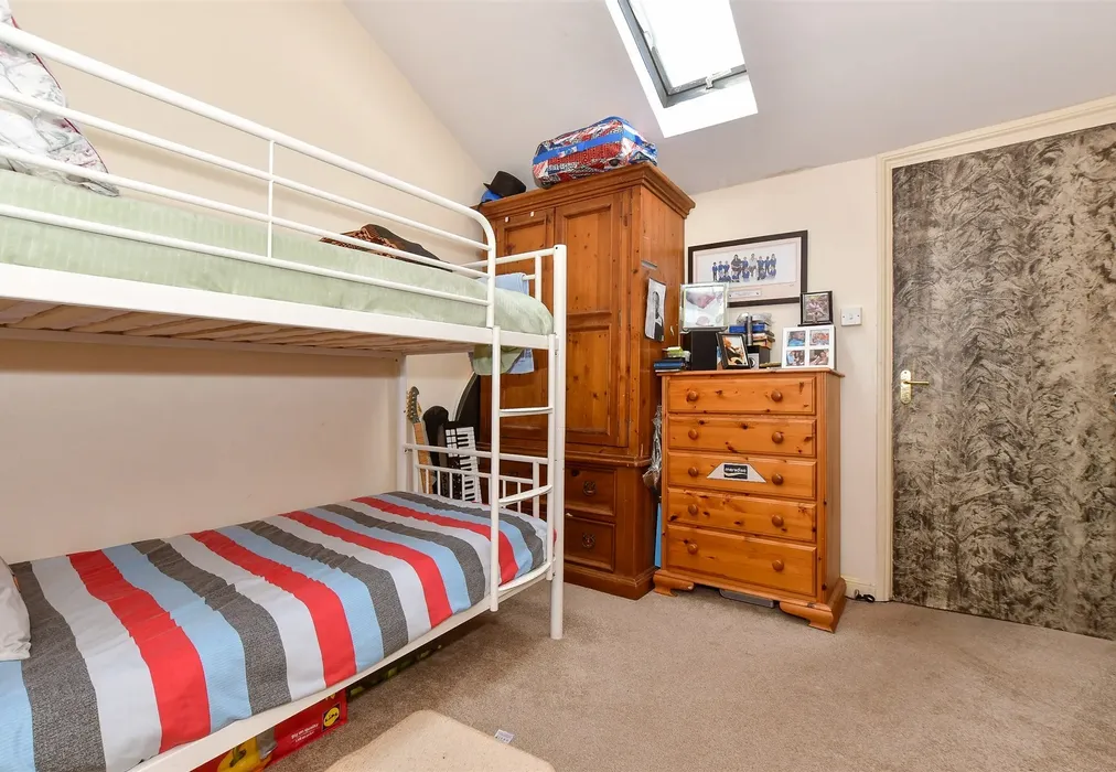 Bedroom 3 - East Hill Road, Ryde, Isle of Wight - Wards of Kent