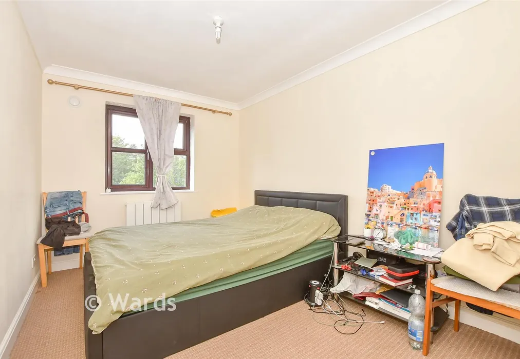 Bedroom - May Street, Snodland, Kent - Wards of Kent