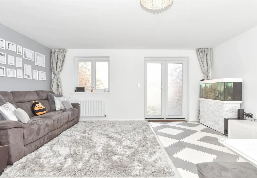 Lounge - Oaken Wood Drive, Maidstone, Kent - Wards of Kent