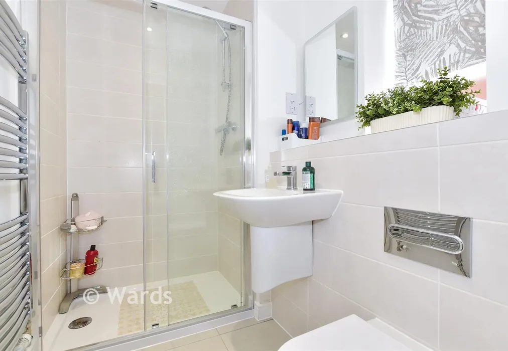 En-Suite Shower Room - Ellis Field, Otham, Maidstone, Kent - Wards of Kent