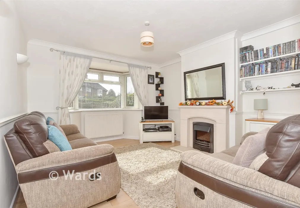 Lounge - Sydney Road, Whitstable, Kent - Wards of Kent