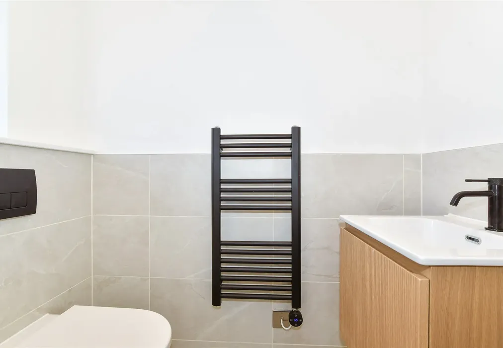 Cloakroom - Firs Lane, Hollingbourne, The Firs, Hollingbourne, Maidstone, Kent - Wards of Kent