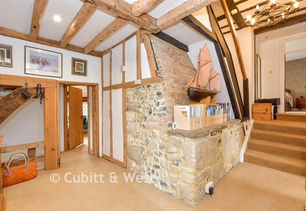 Internal Lifestyle Photograph - Smugglers Walk, Goring-By-Sea, Worthing, West Sussex - Wards of Kent