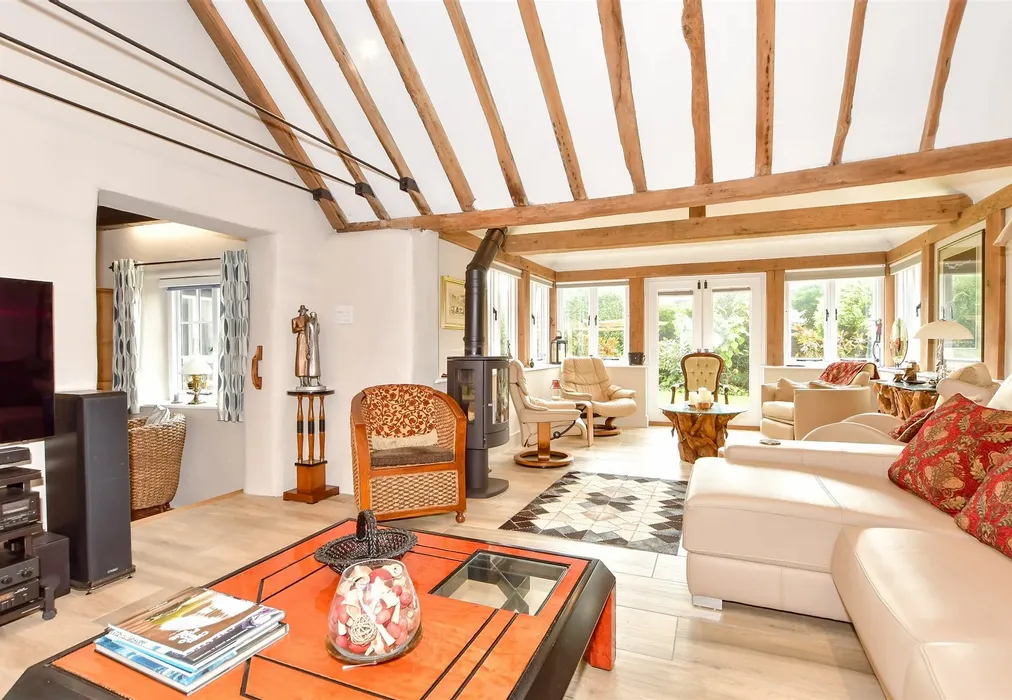 Garden Room - Smugglers Walk, Goring-By-Sea, Worthing, West Sussex - Wards of Kent