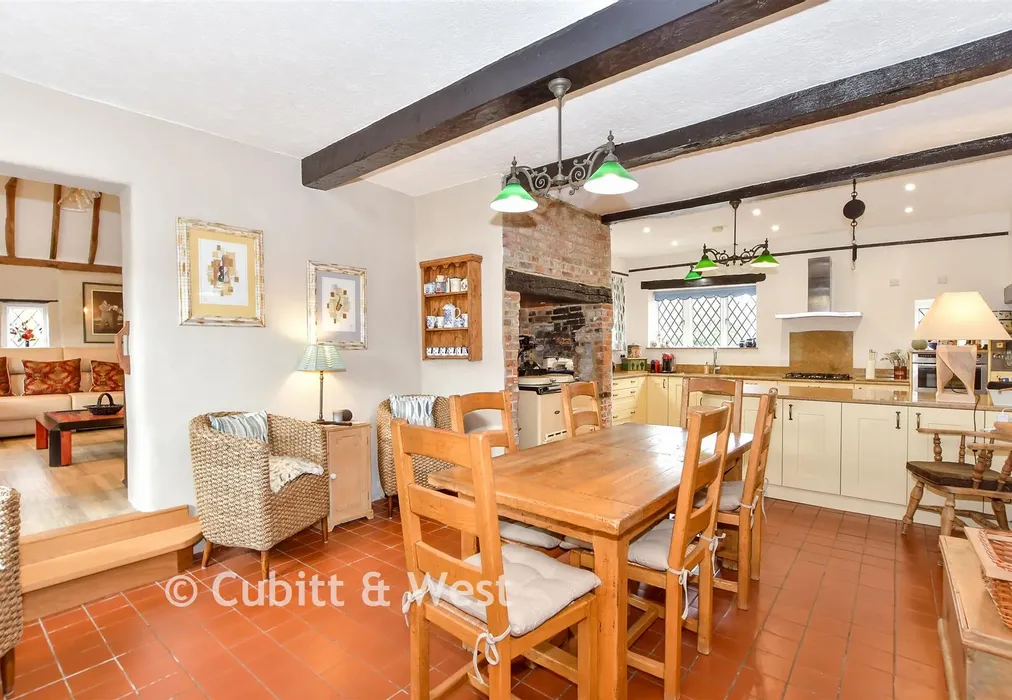 Kitchen/Breakfast Room - Smugglers Walk, Goring-By-Sea, Worthing, West Sussex - Wards of Kent