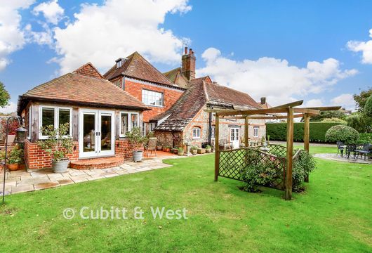 Smugglers Walk, Goring-By-Sea, Worthing, West Sussex - Wards of Kent