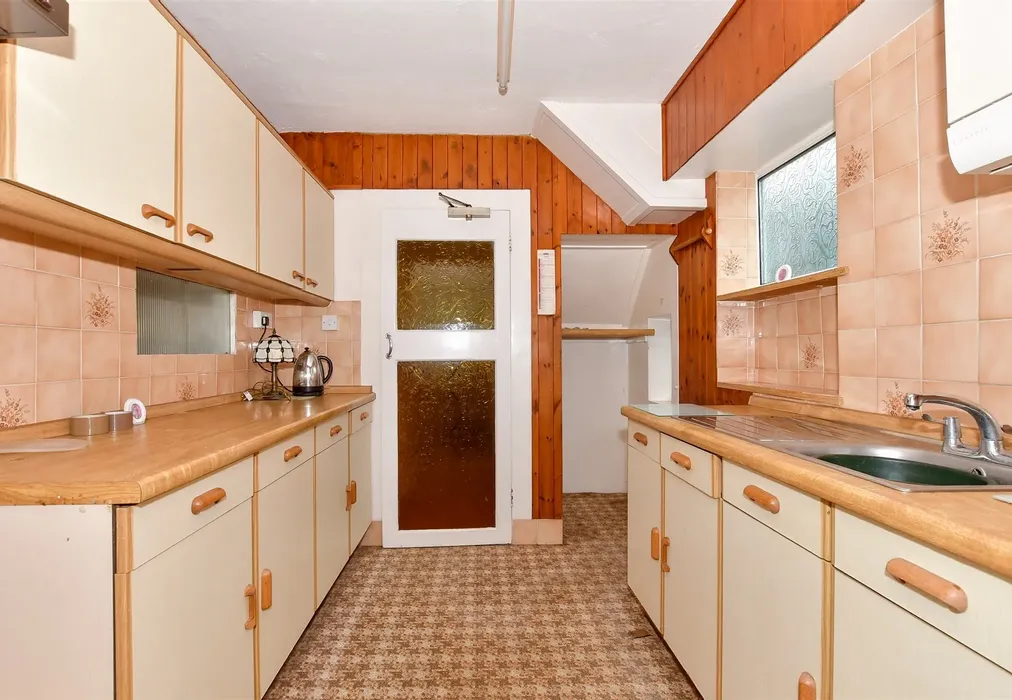 Kitchen - Norfolk Road, Canterbury, Kent - Wards of Kent