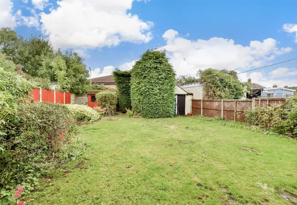 Rear Garden - Norfolk Road, Canterbury, Kent - Wards of Kent