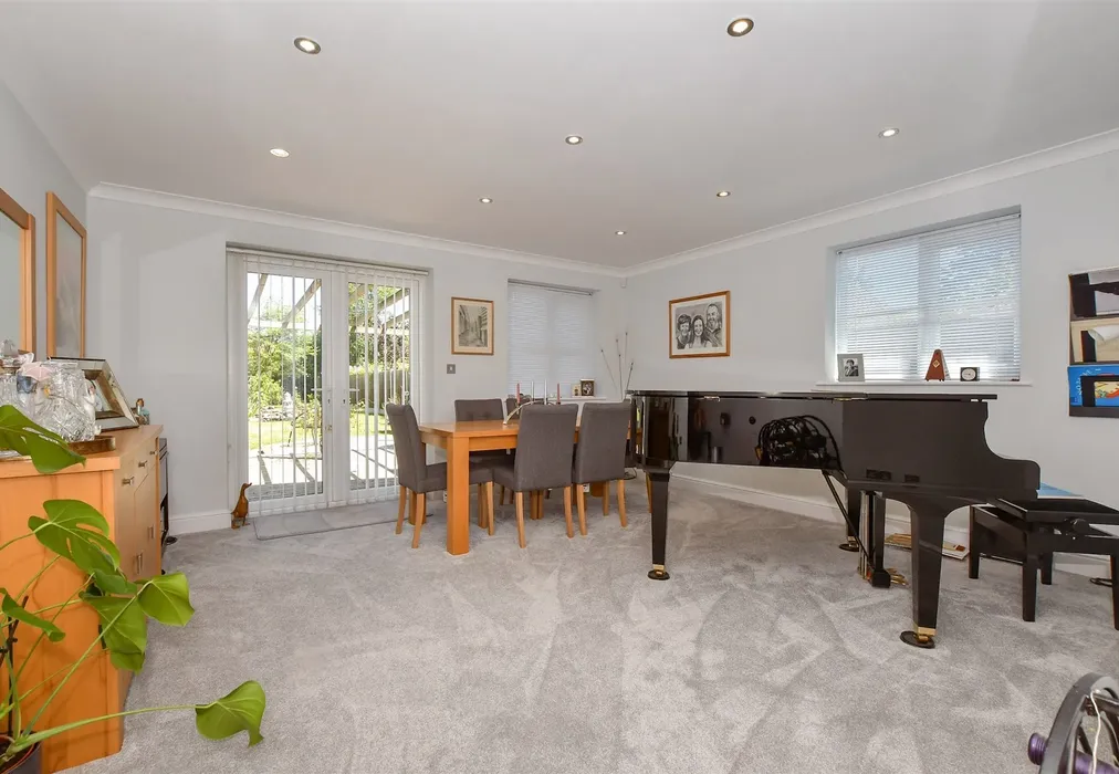 Dining Room - Poplar Road, Wittersham, Tenterden, Kent - Wards of Kent
