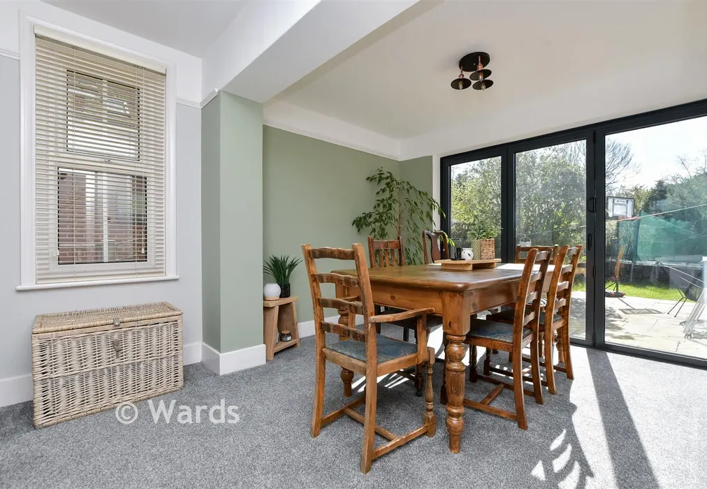 Lounge - Dover Road, Sandwich, Kent - Wards of Kent