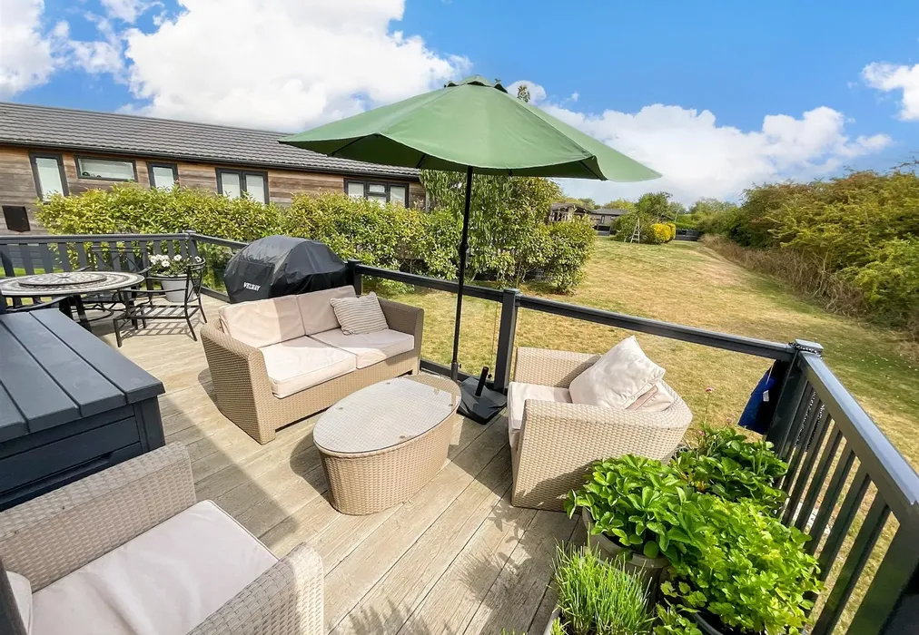 Terrace Area - Monkton Street, Monkton, Ramsgate, Kent - Wards of Kent