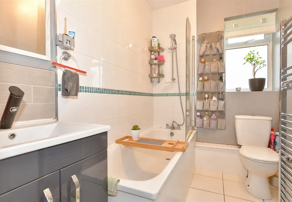 Bathroom - Cordelia Crescent, Rochester, Kent - Wards of Kent